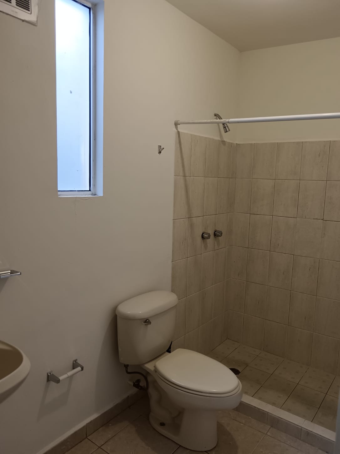 http://www.regioservicios.com/inmobiliaria/detalle/casa-en-renta-en-privadas-de-anahuac-casa-renta-escobedo-privadas-de-anahuac-foto_18