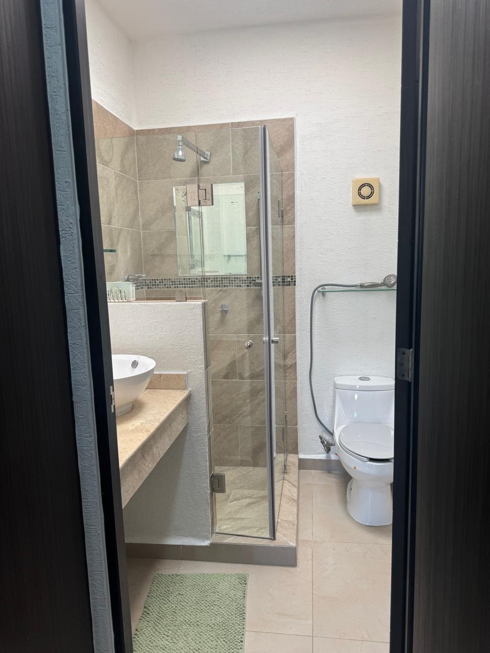https://www.regioservicios.com/inmobiliaria/detalle/casa-equipada-dreams-casa-renta-apodaca-crystal-lagoons-foto_9