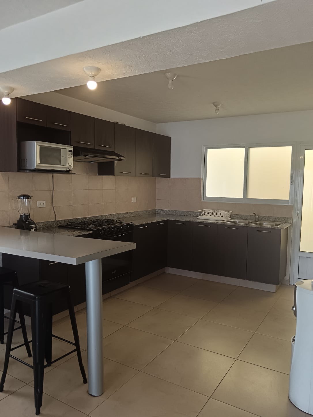 https://www.regioservicios.com/inmobiliaria/detalle/renta-casa-modelo-navio-casa-renta-apodaca-crystal-lagoons-foto_4